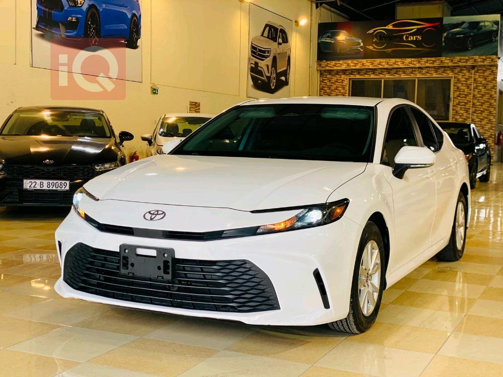 تۆیۆتا کامری